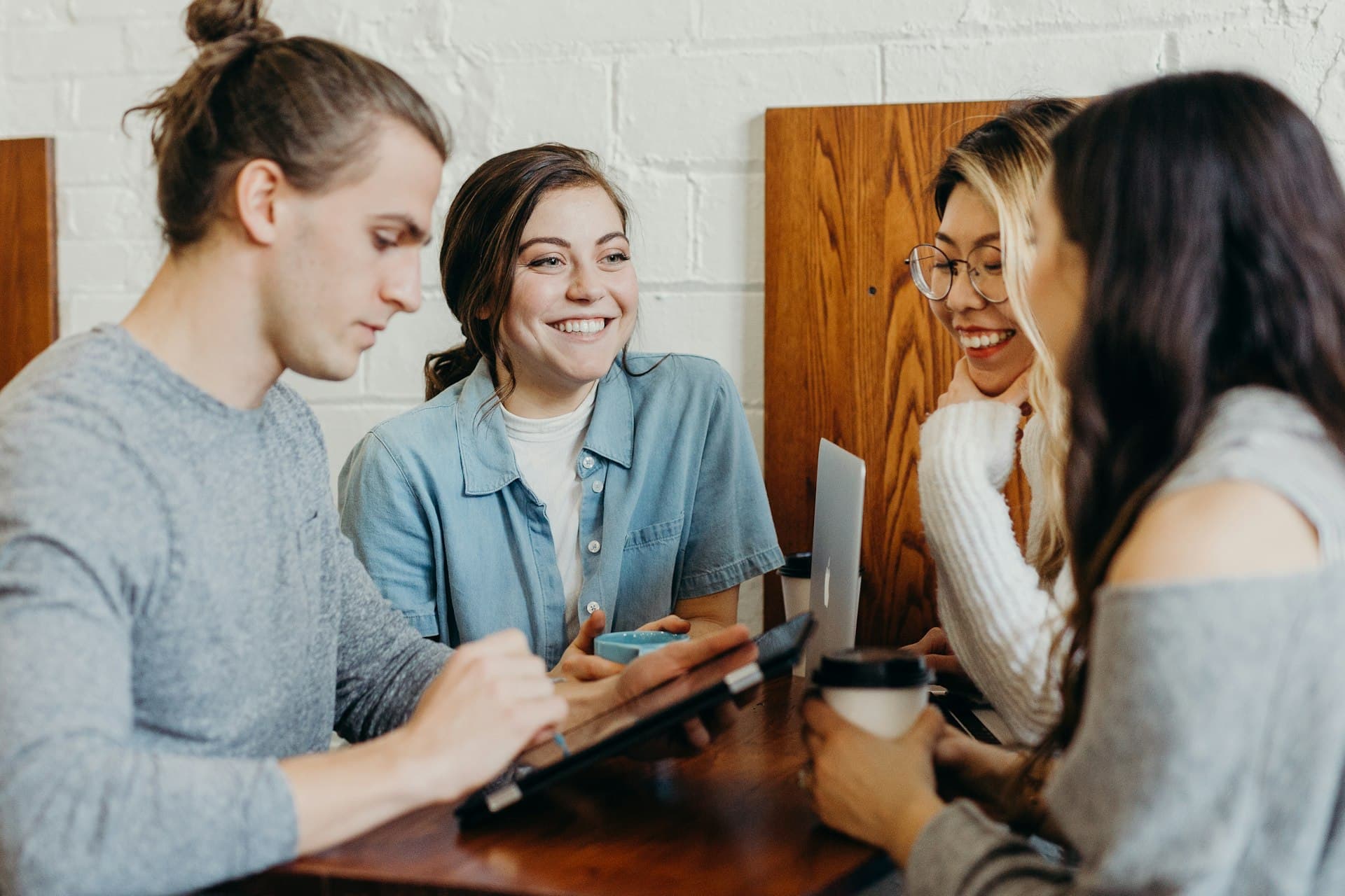 Attendance Management Software India 2025: Why Mobile Apps Are Replacing Biometric Machines for SMBs